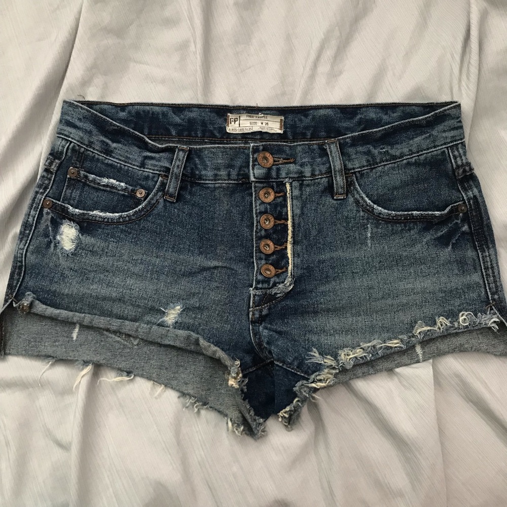 FREE PEOPLE DENIM SHORTS **OFFER**✨